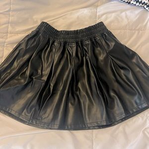Fashionnova pleated faux leather skirt